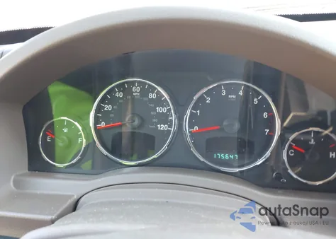 2010 Jeep Liberty Sport z USA, uszkodzony, nr VIN 1J4PP2GK3AW104827